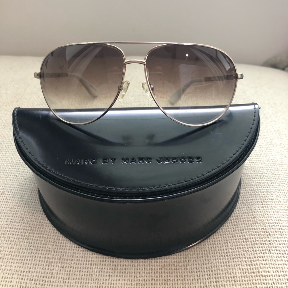Marc by Marc Jacobs Aviator Sunglasses 😎
